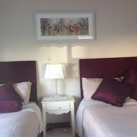 Louth Hall 4* Tallanstown