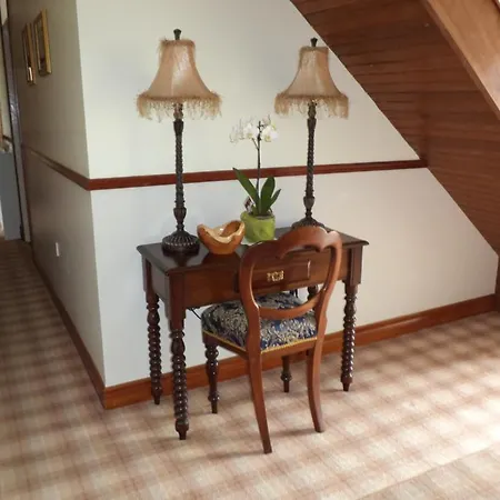 Louth Hall 4* Tallanstown