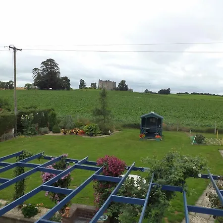 Louth Hall Bed & Breakfast