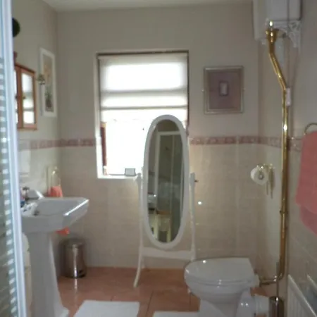 Louth Hall 4* Tallanstown