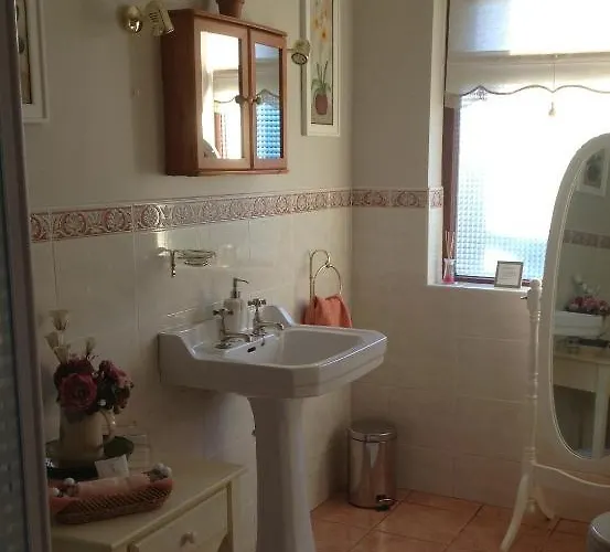 Bed & Breakfast Louth Hall Tallanstown