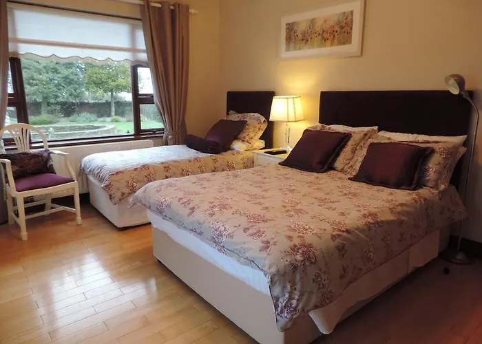 Louth Hall Bed & Breakfast 4*