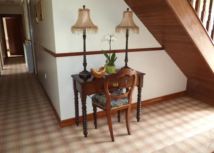 Louth Hall 4* Tallanstown