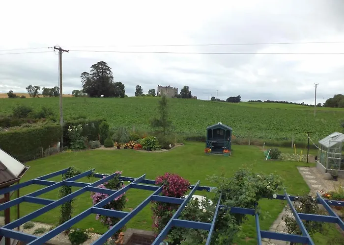 Louth Hall Bed & Breakfast