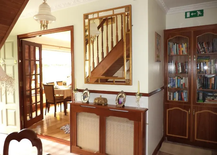 Louth Hall Bed & Breakfast